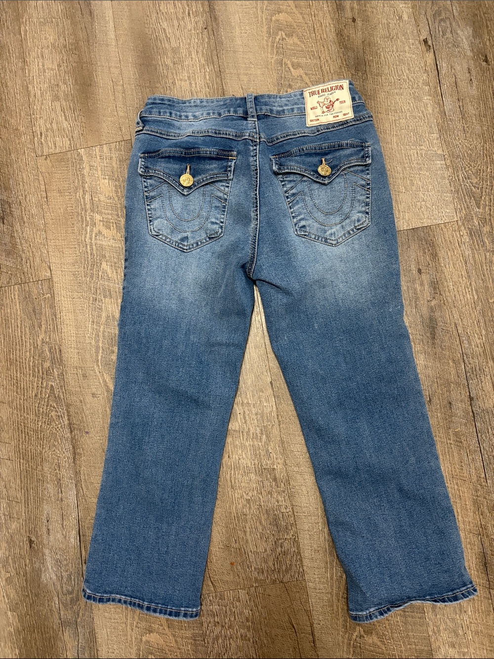 True Religion Women's Mid-Blue capris